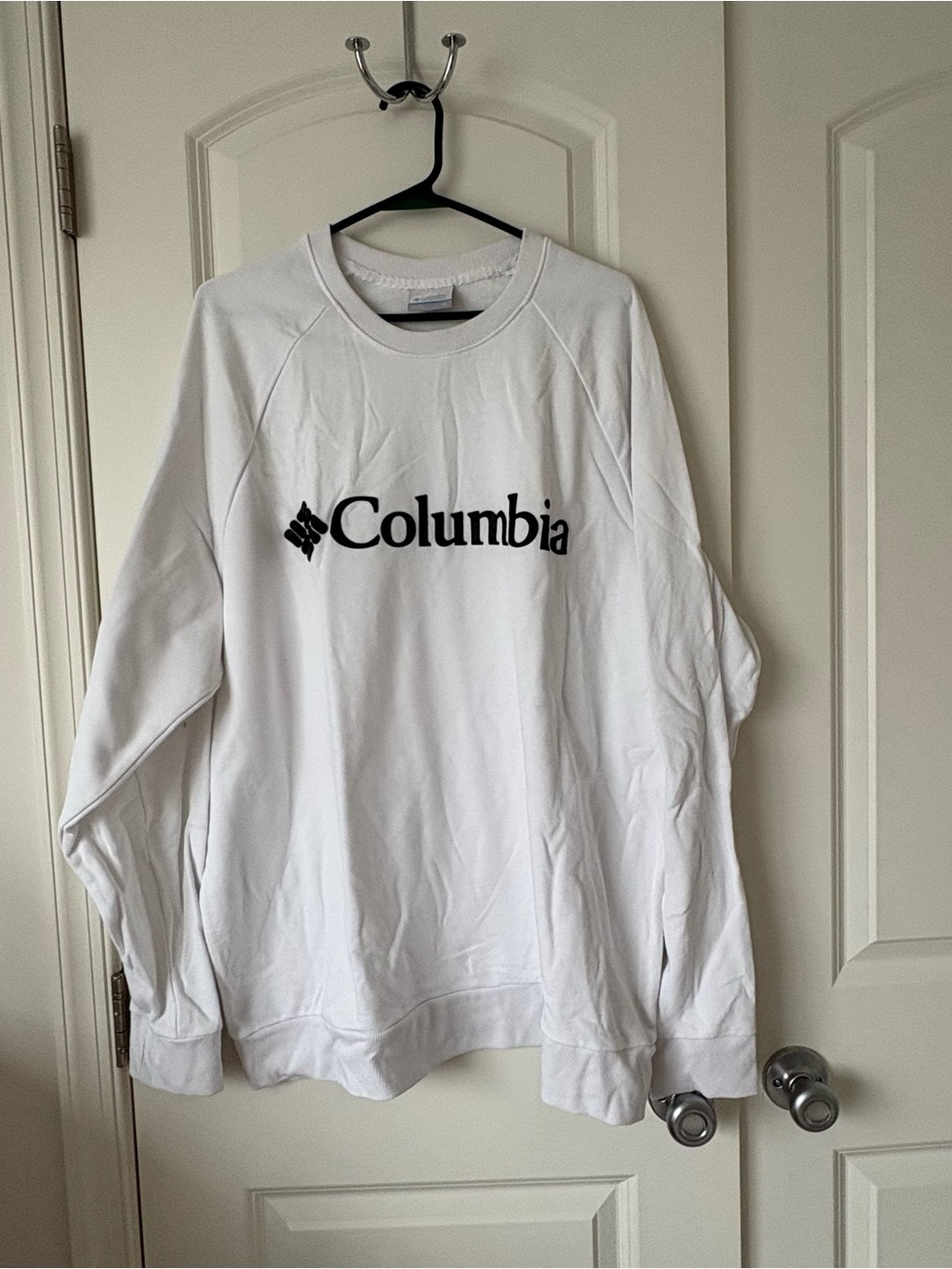 Columbia crewneck